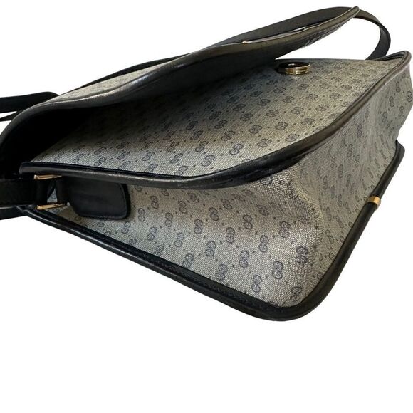 Authentic Vintage Gucci Micro GG Supreme Crossbody
